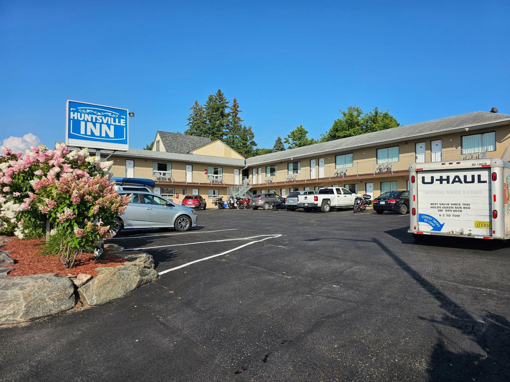Huntsville Inn Bagian luar foto