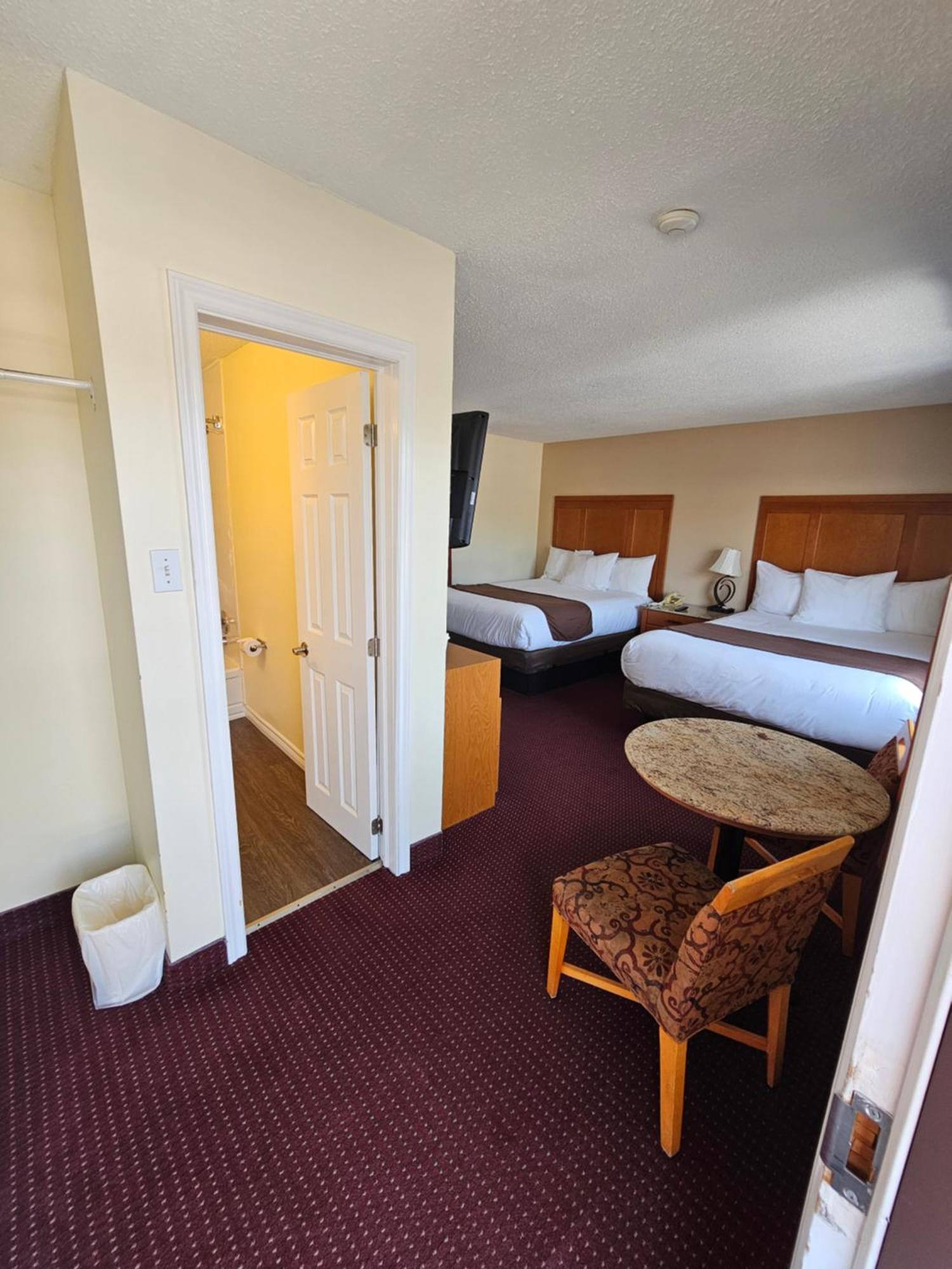 Huntsville Inn Bagian luar foto