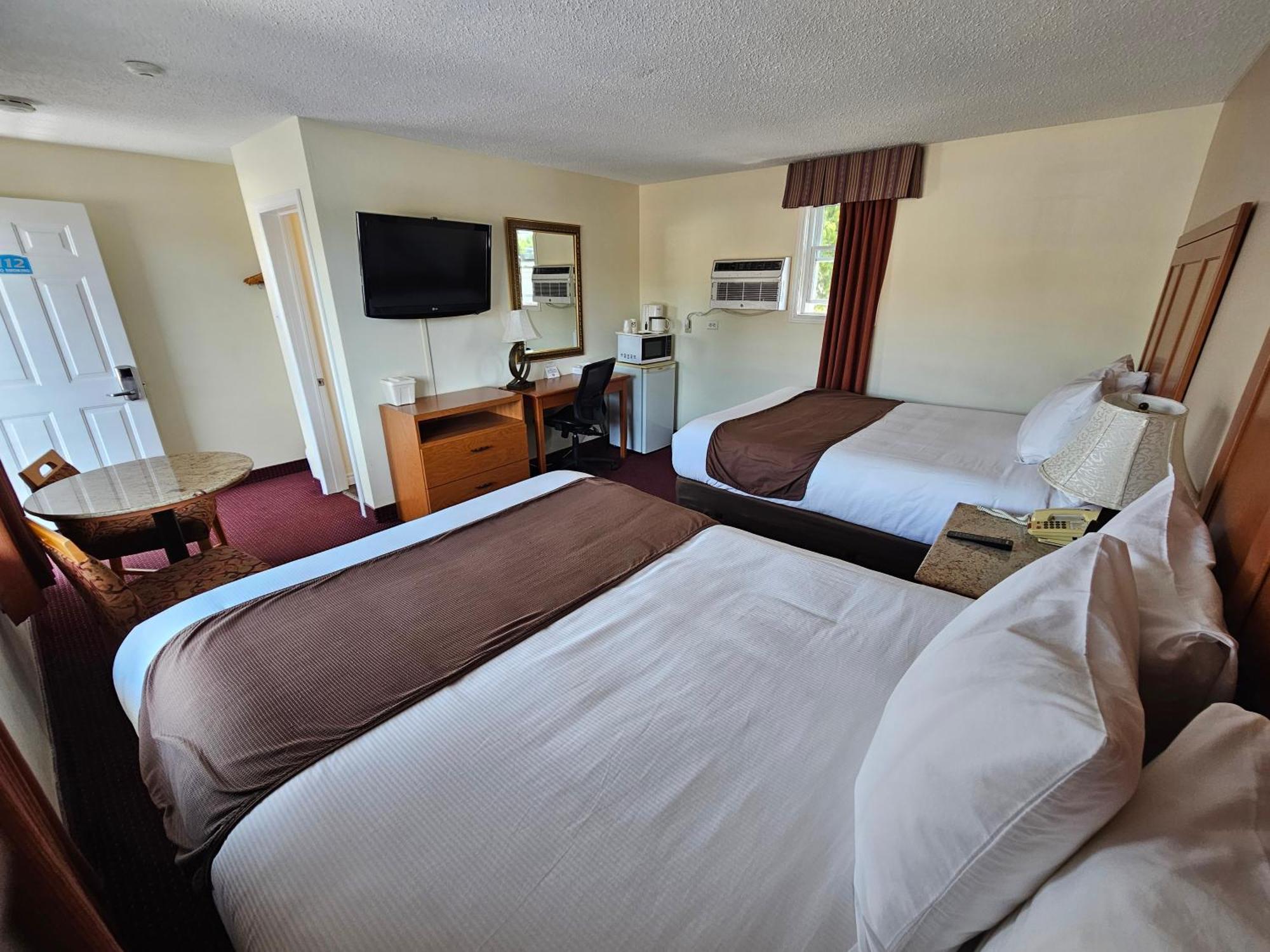 Huntsville Inn Bagian luar foto