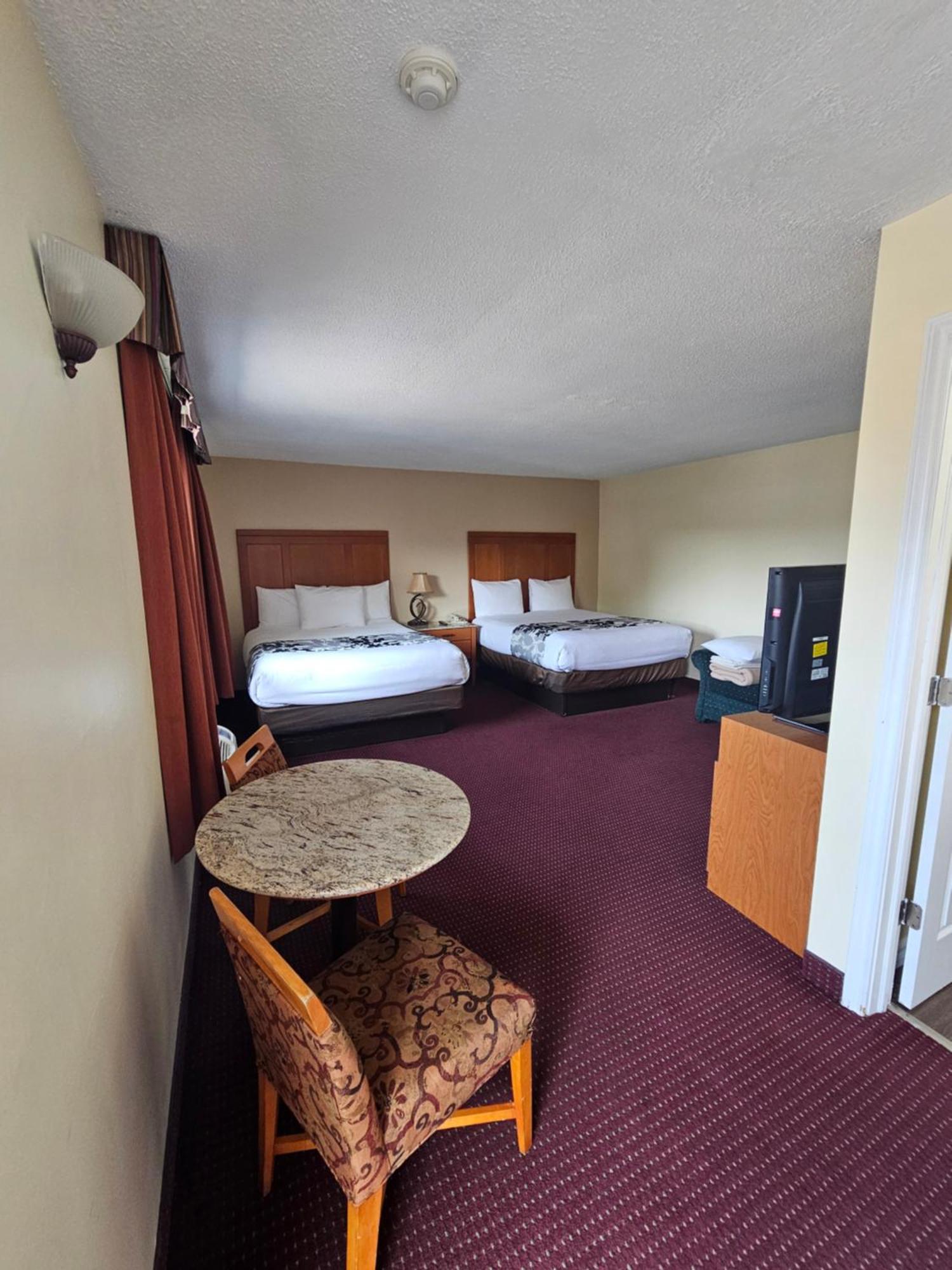 Huntsville Inn Bagian luar foto